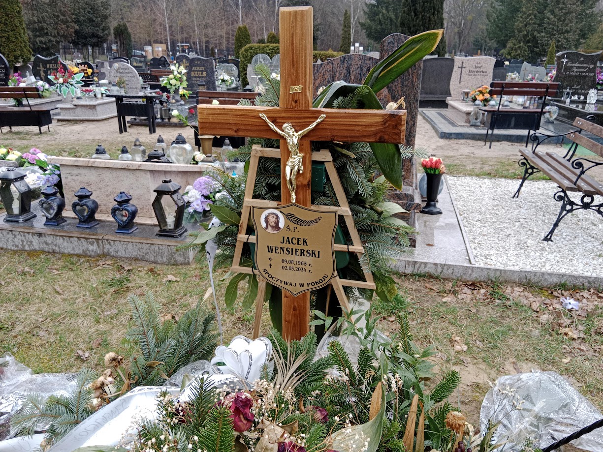 Grób Jacek Wensierski